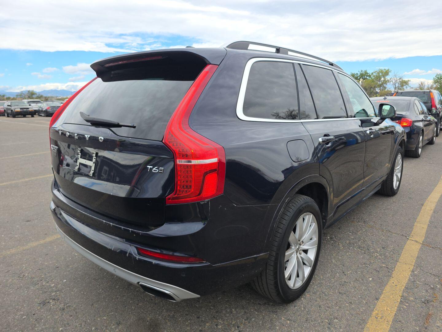 2016 VOLVO XC90 T6 MOMENTUM — Фото 3 из 16