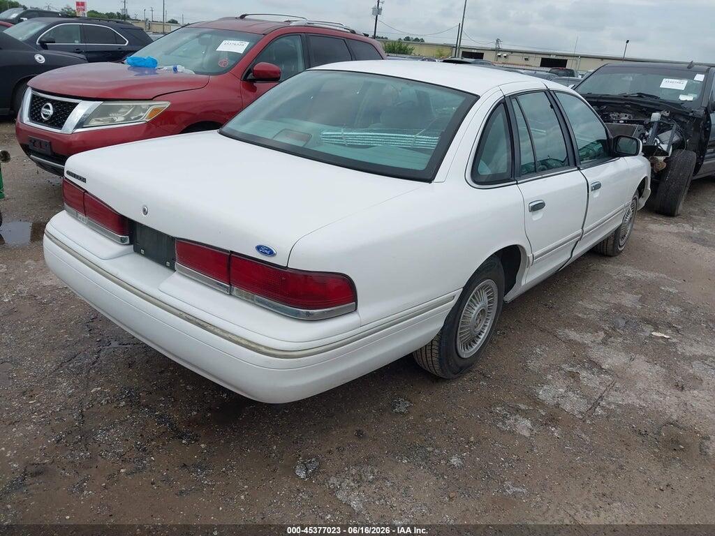 2FALP73W7VX132155 1997 FORD CROWN VICTORIA photo no. 4