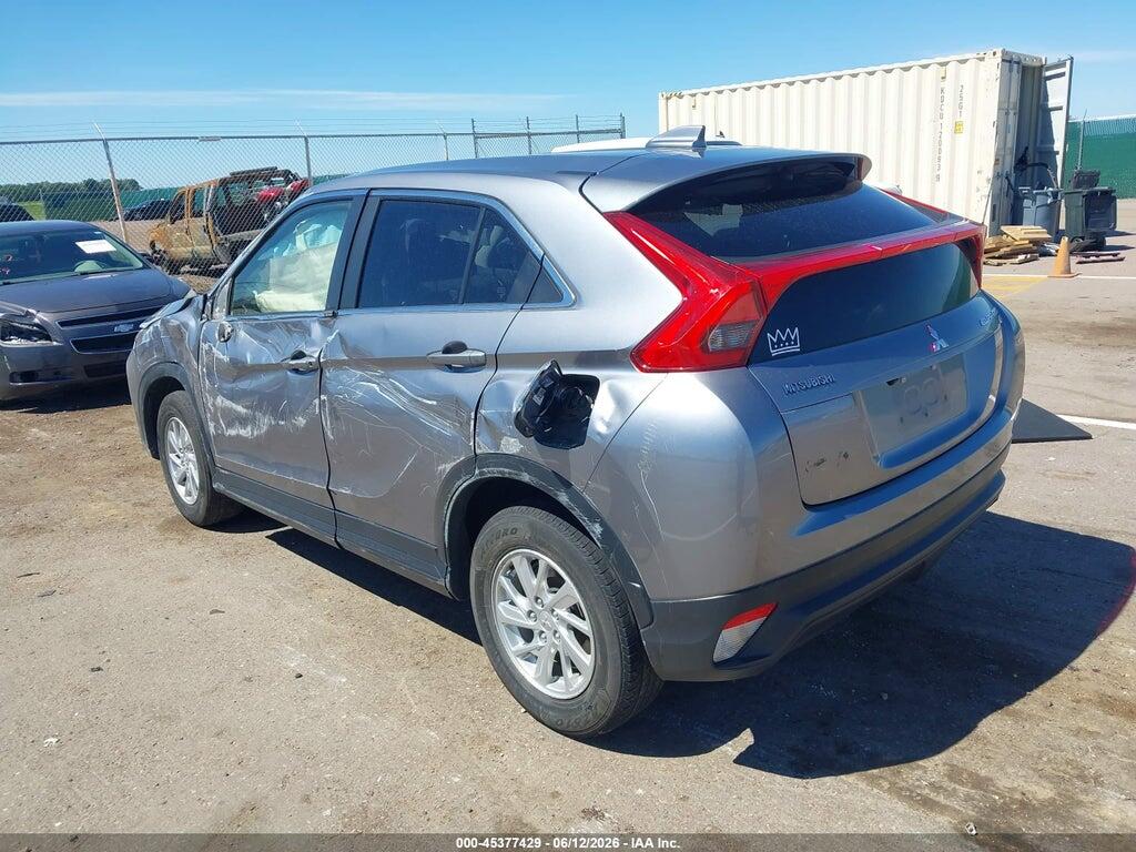 JA4AT3AA1JZ067637 2018 MITSUBISHI ECLIPSE CROSS photo no. 3