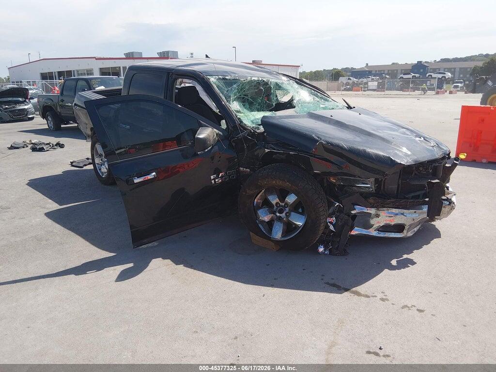 1C6RR7LT6JS196728 2018 RAM 1500 photo no. 1
