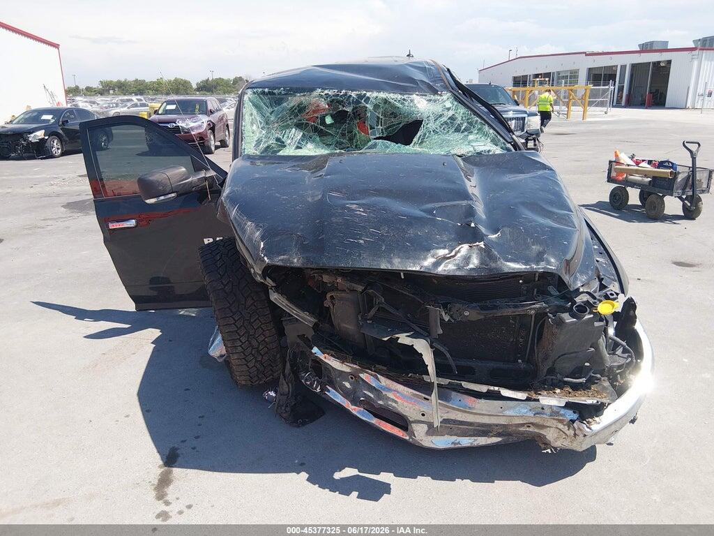 1C6RR7LT6JS196728 2018 RAM 1500 photo no. 6