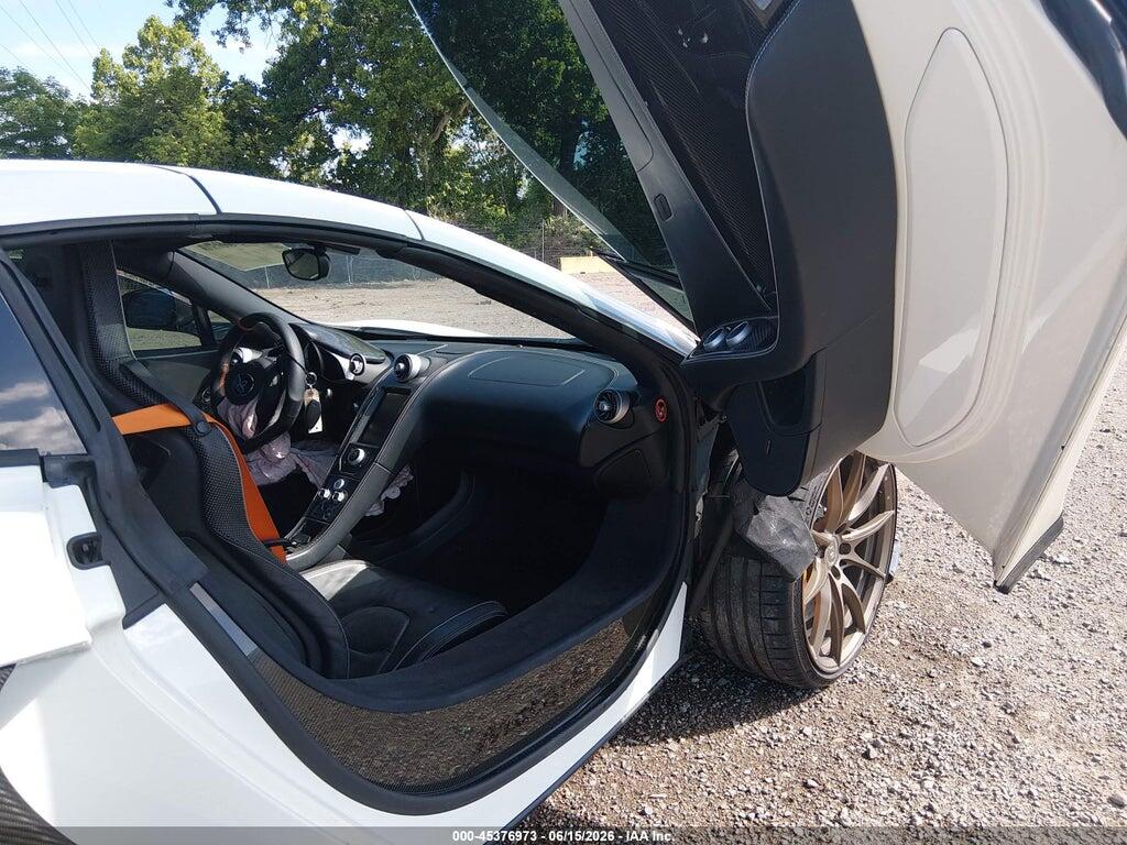 SBM11FAA3GW006112 2016 MCLAREN 650S photo no. 5
