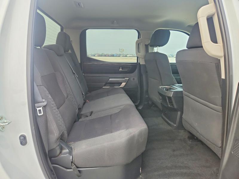 2024 TOYOTA TUNDRA SR5 — Фото 10 из 12