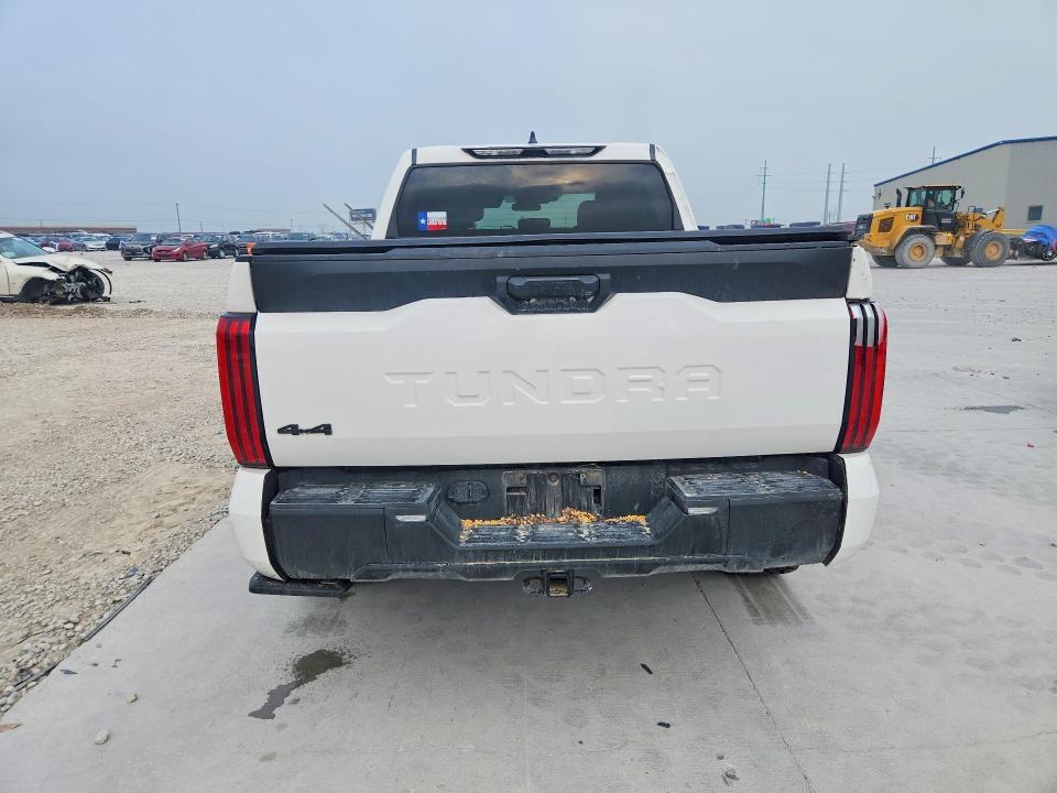 2024 TOYOTA TUNDRA SR5 — Фото 6 из 12