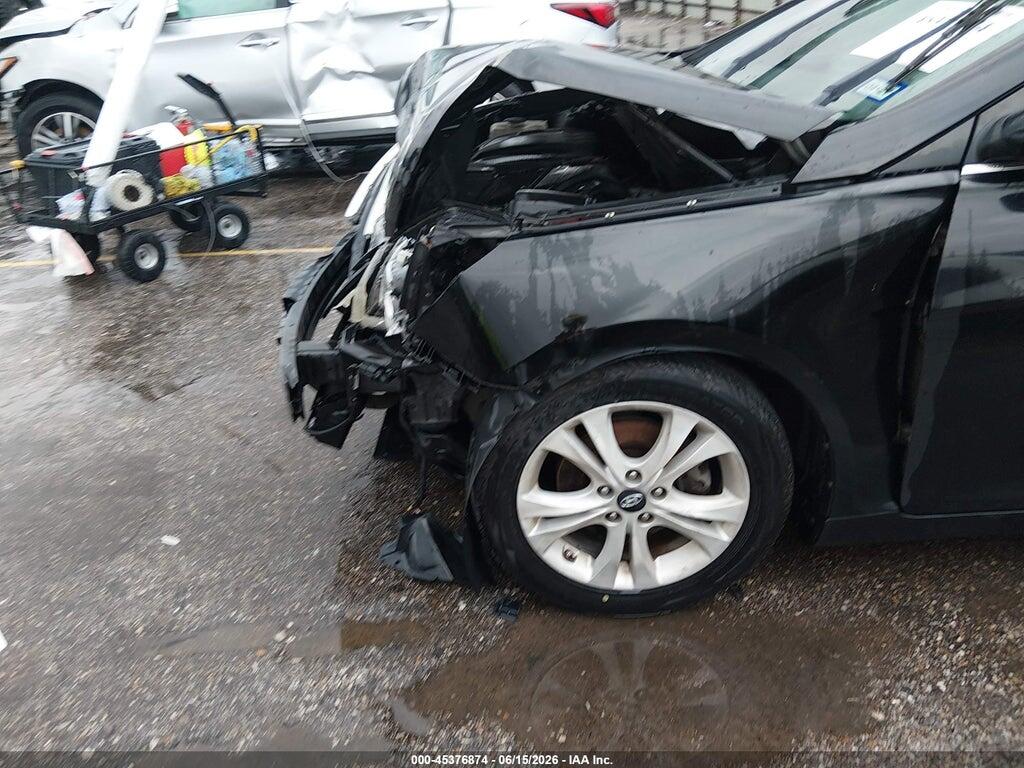 5NPEC4AC6BH007926 2011 HYUNDAI SONATA photo no. 6