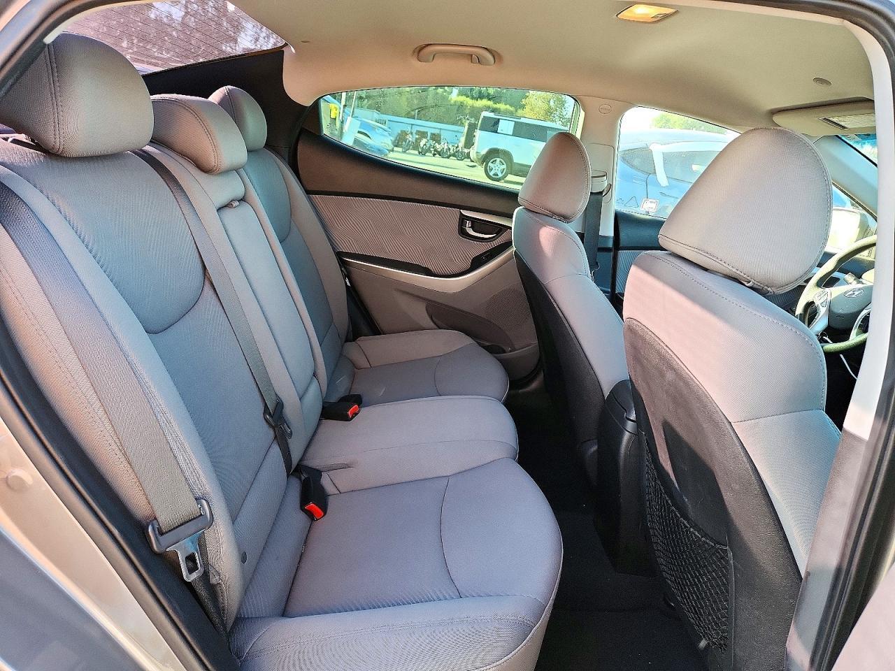 2012 HYUNDAI ELANTRA GLS — Фото 10 из 12