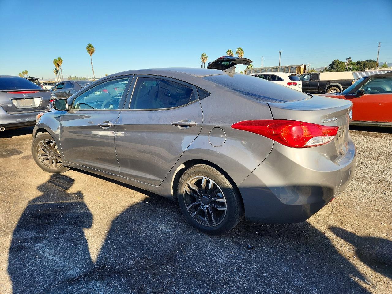 2012 HYUNDAI ELANTRA GLS — Фото 2 из 12