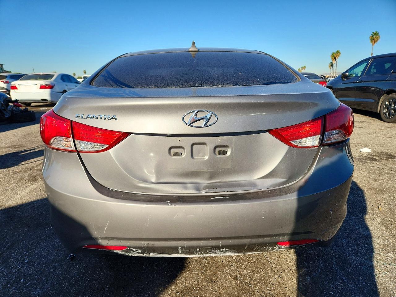 2012 HYUNDAI ELANTRA GLS — Фото 6 из 12