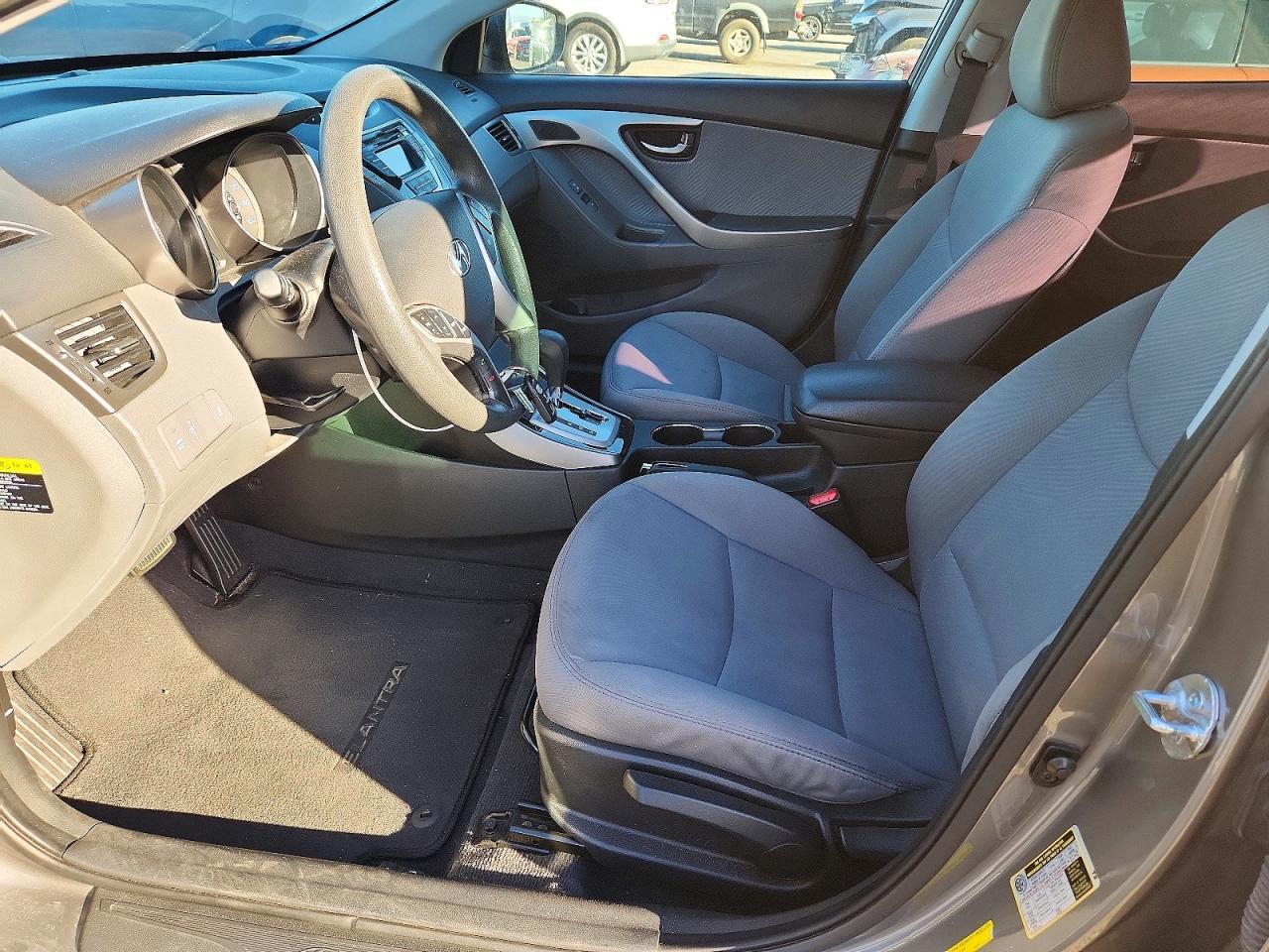 2012 HYUNDAI ELANTRA GLS — Фото 7 из 12