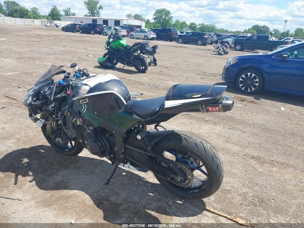 JH2PC40H3SK200288 2025 HONDA CBR600 photo no. 3