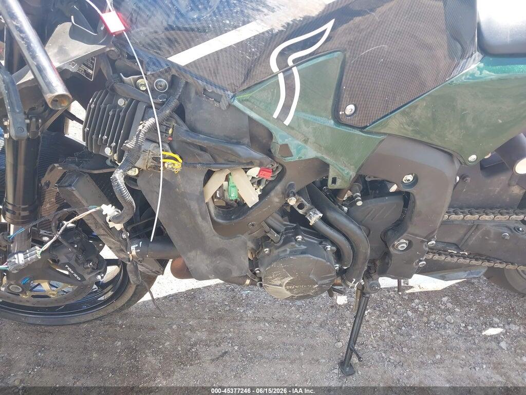 JH2PC40H3SK200288 2025 HONDA CBR600 photo no. 9