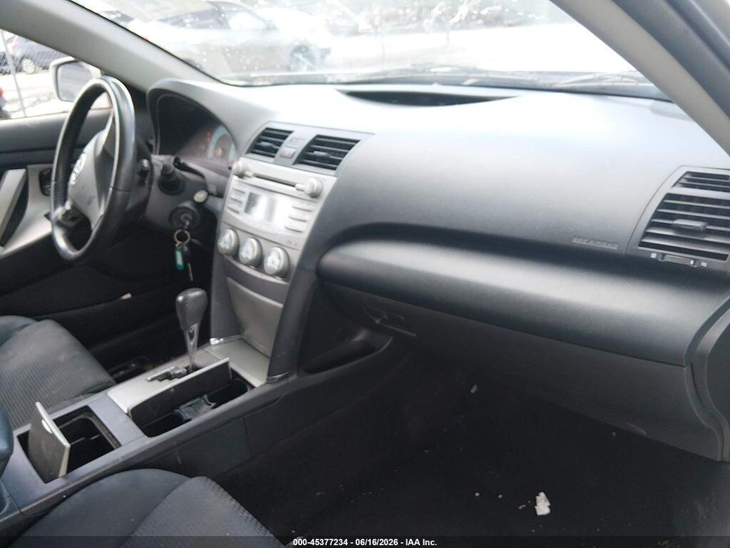 4T1BF3EK4BU231378 2011 TOYOTA CAMRY photo no. 5