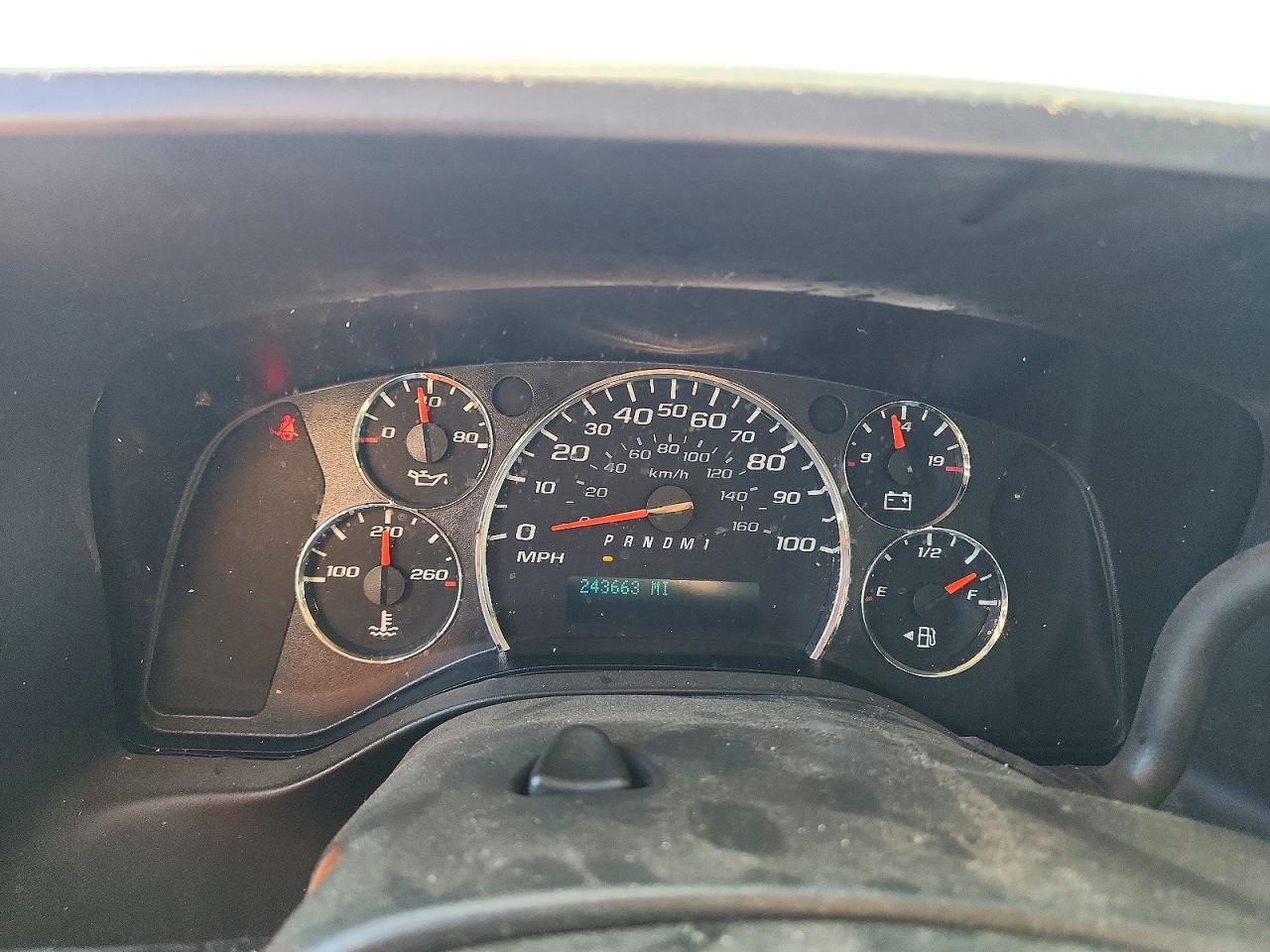 2016 CHEVROLET EXPRESS G2500 — Фото 9 из 13