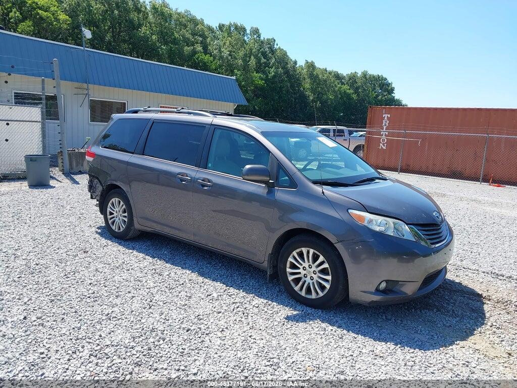 5TDYK3DC1ES504032 2014 TOYOTA SIENNA photo no. 1
