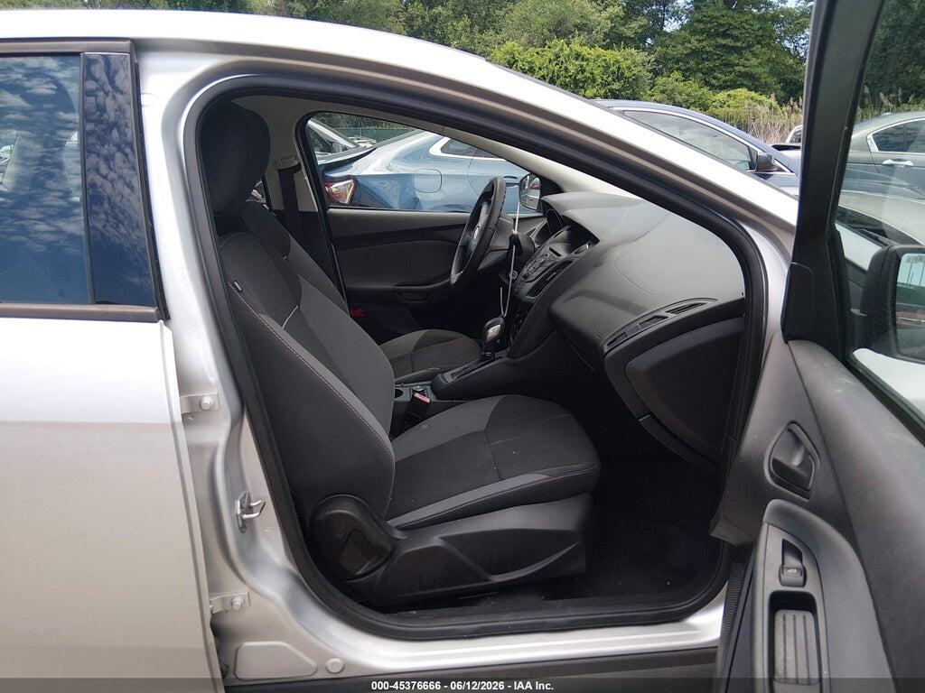 1FAHP3E21CL404489 2012 FORD FOCUS photo no. 5