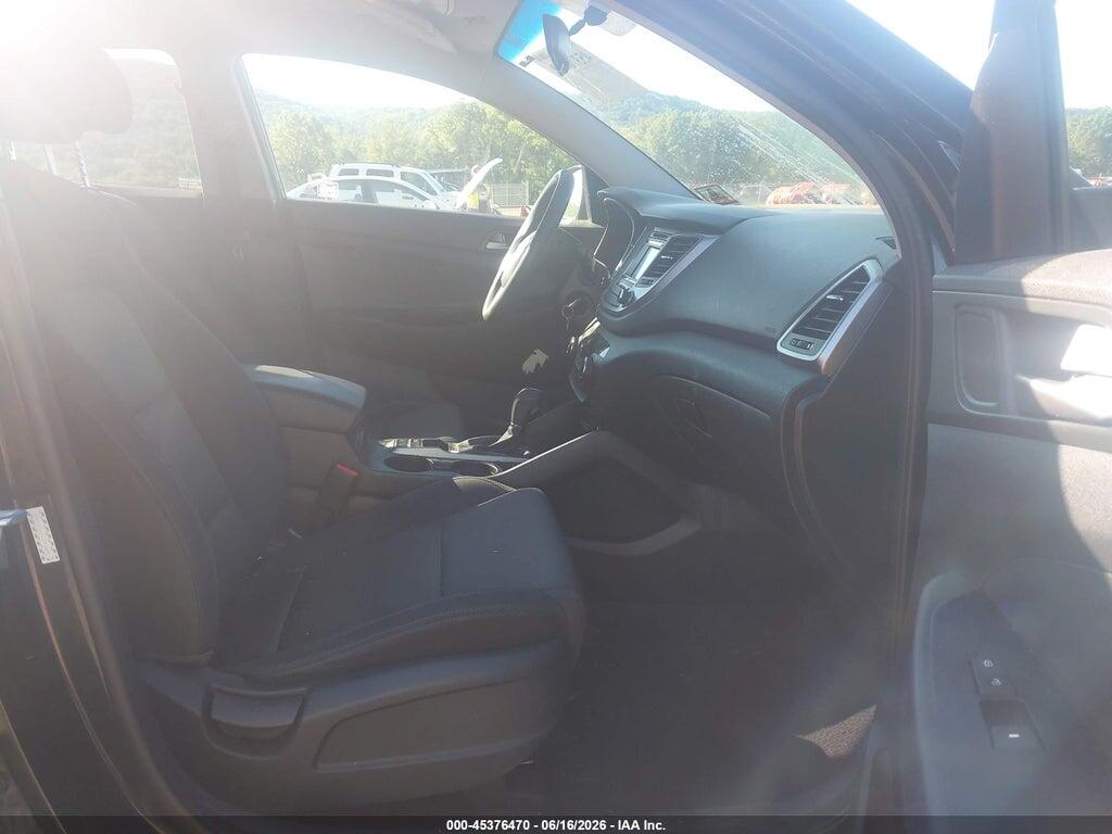 KM8J2CA49JU780894 2018 HYUNDAI TUCSON photo no. 5