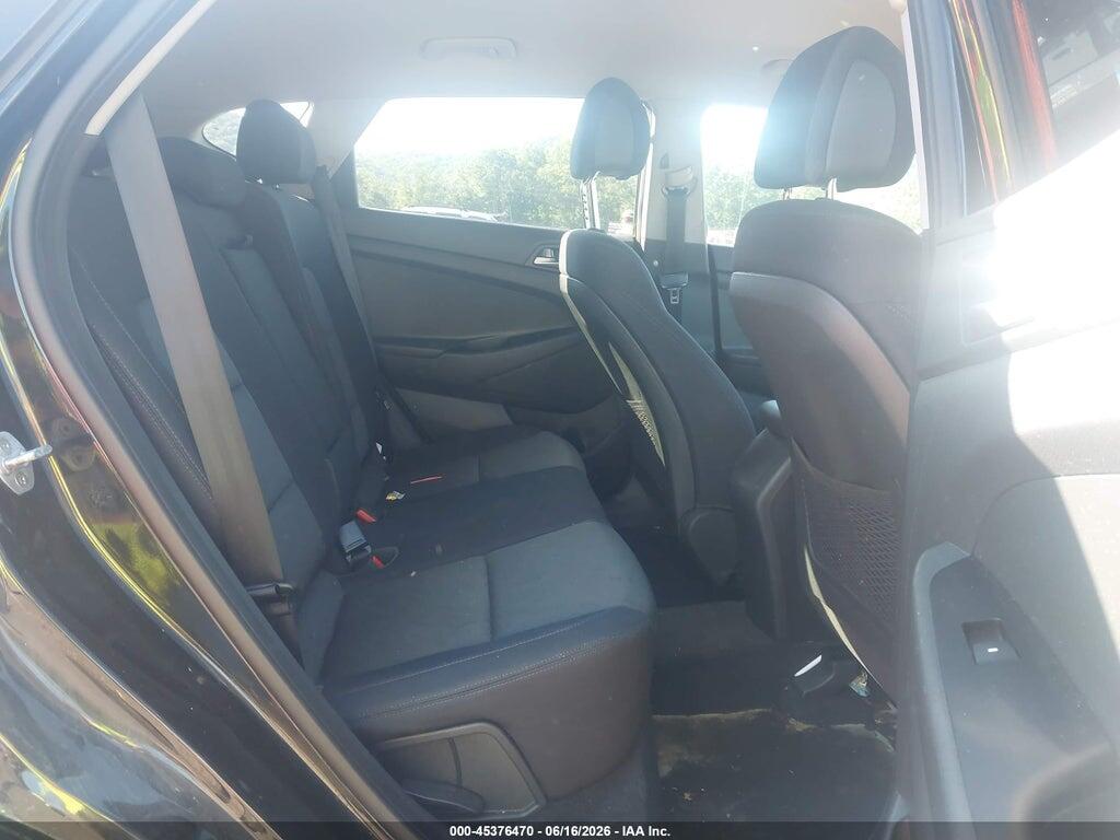 KM8J2CA49JU780894 2018 HYUNDAI TUCSON photo no. 8