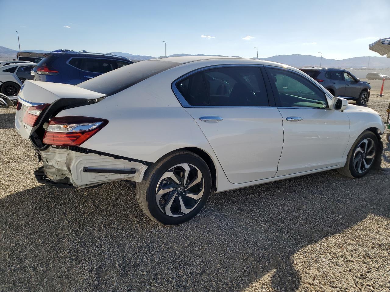 2017 HONDA ACCORD EXL — Фото 3 из 13