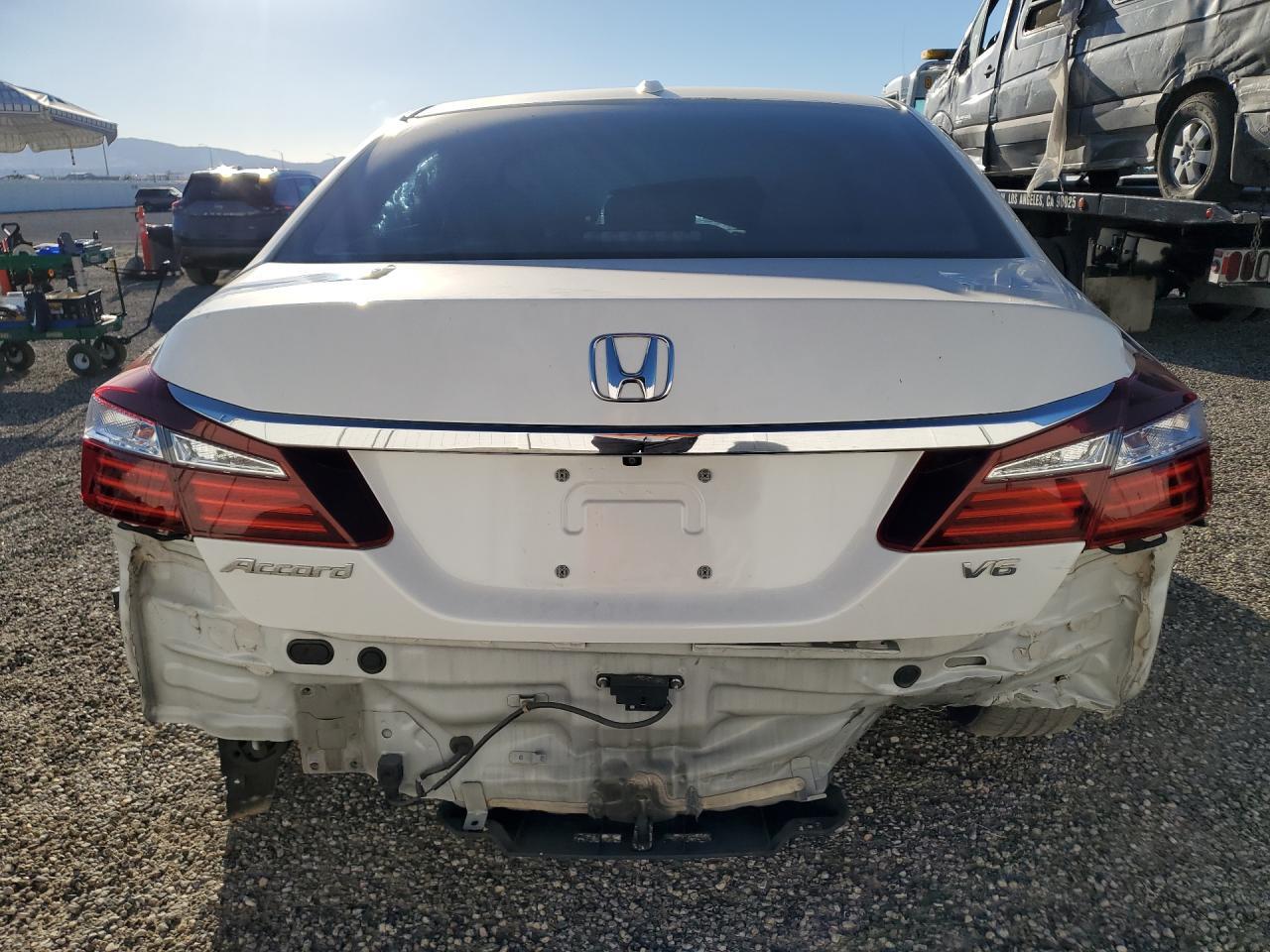 2017 HONDA ACCORD EXL — Фото 6 из 13
