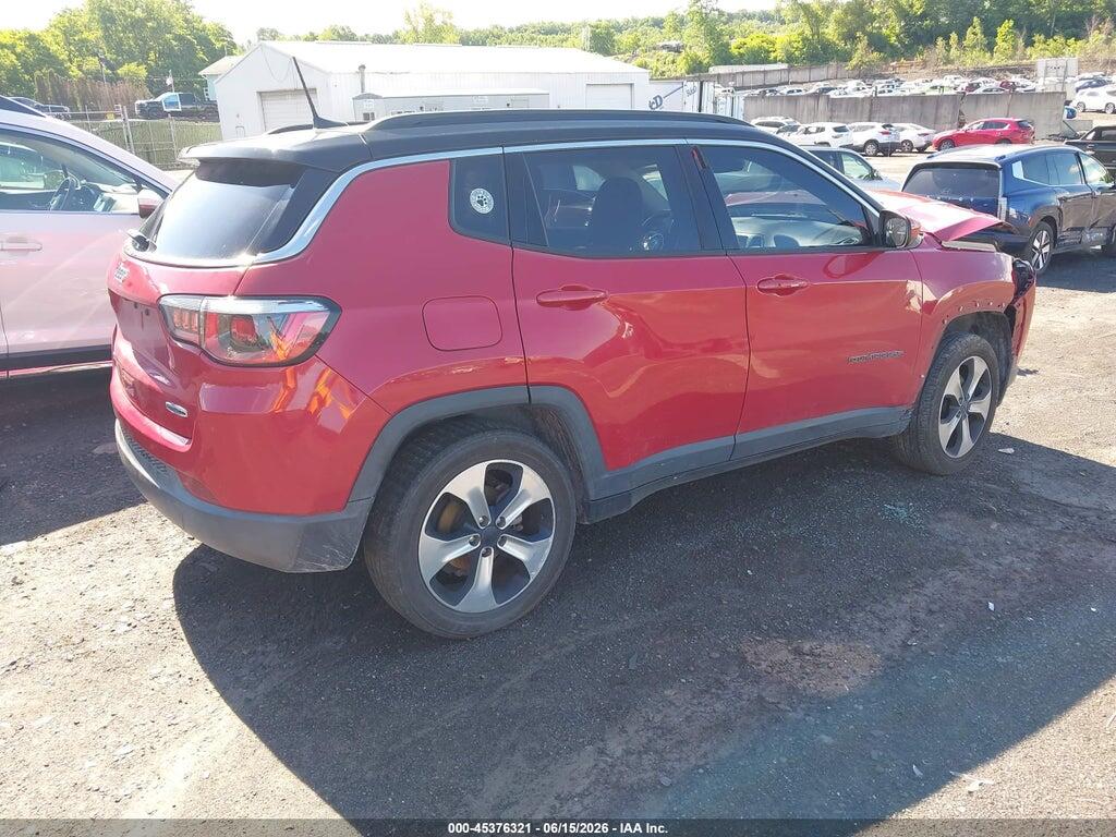 3C4NJDBB7JT131942 2018 JEEP COMPASS photo no. 4