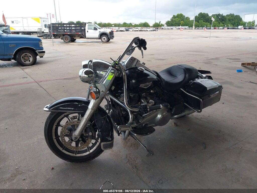 1HD1FBC14KB624876 2019 HARLEY-DAVIDSON FLHR photo no. 2