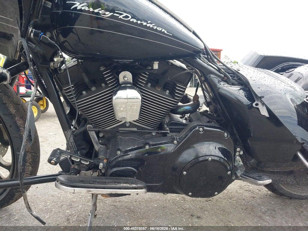 1HD1KHM10CB687536 2012 HARLEY-DAVIDSON FLTRX photo no. 9