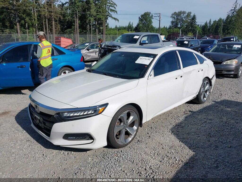 1HGCV2F94JA008065 2018 HONDA ACCORD photo no. 2