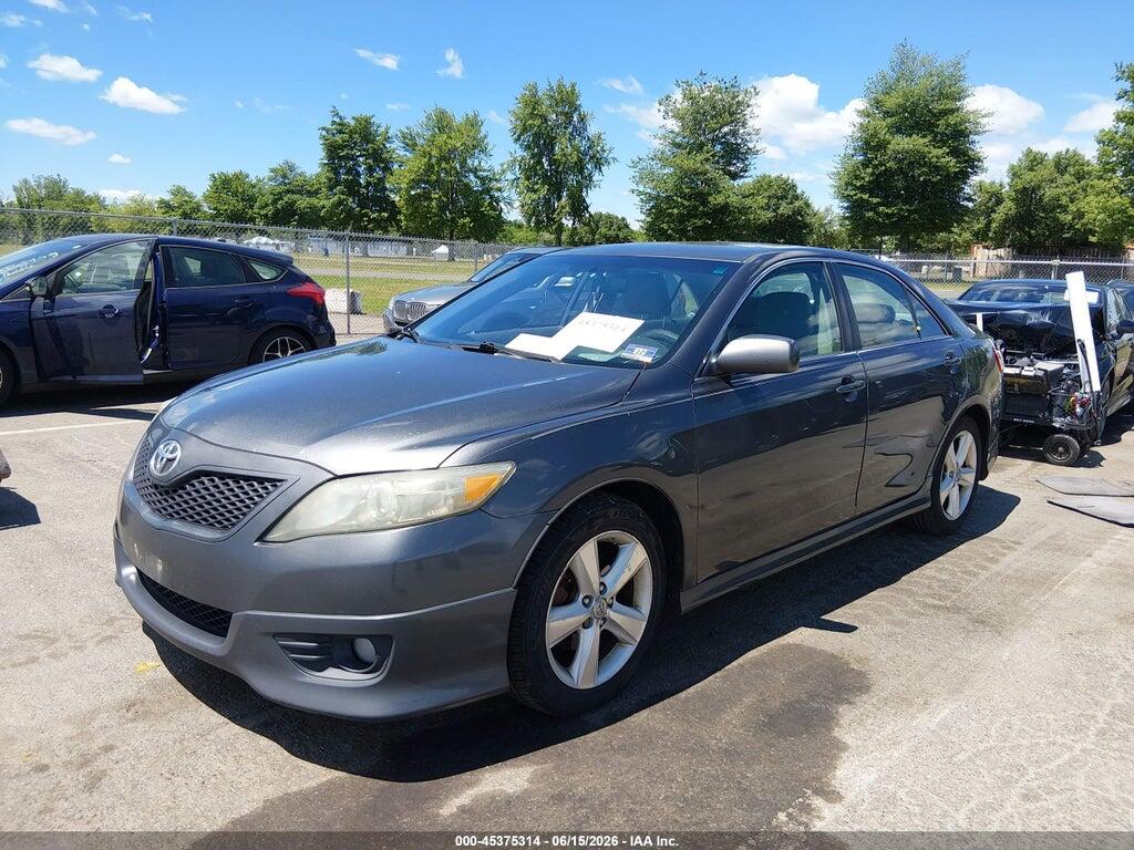 4T1BF3EK6BU154075 2011 TOYOTA CAMRY photo no. 2