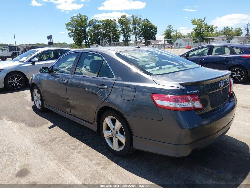4T1BF3EK6BU154075 2011 TOYOTA CAMRY photo no. 3