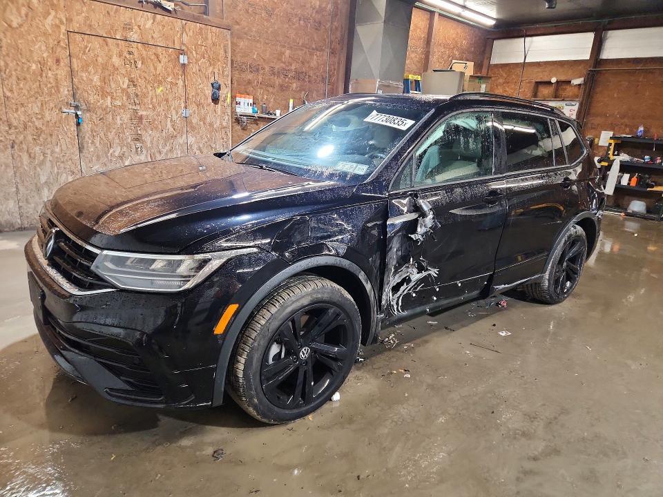 2024 VOLKSWAGEN TIGUAN SE R-LINE BLACK