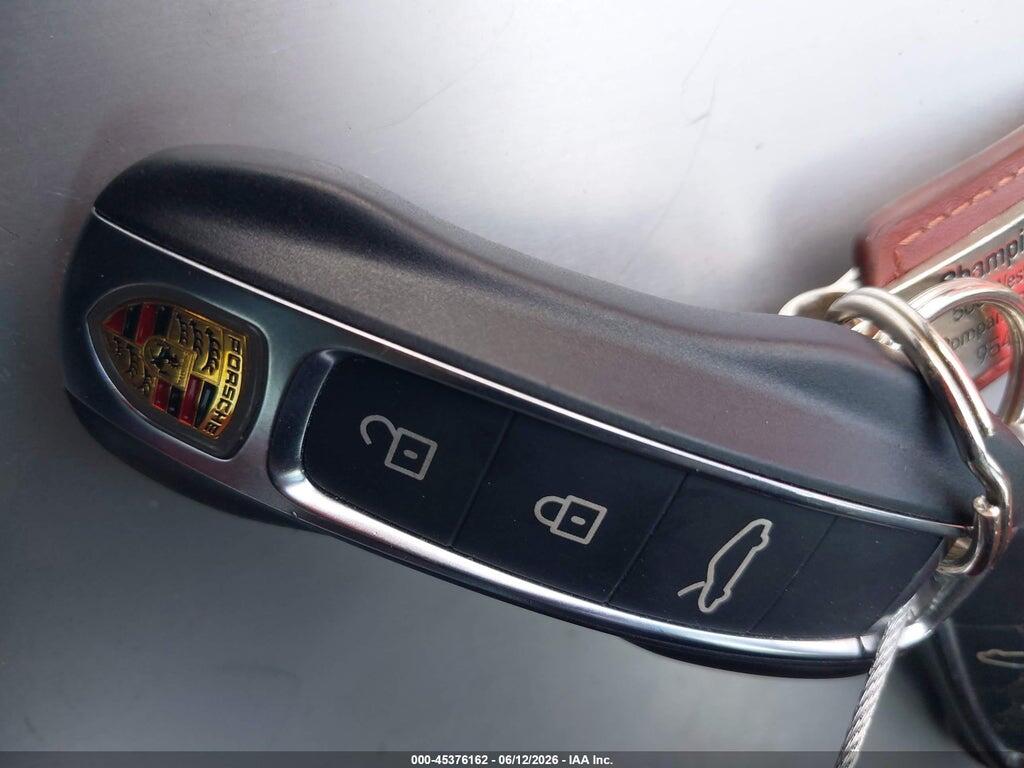 WP0AB2A93MS222890 2021 PORSCHE 911 photo no. 11