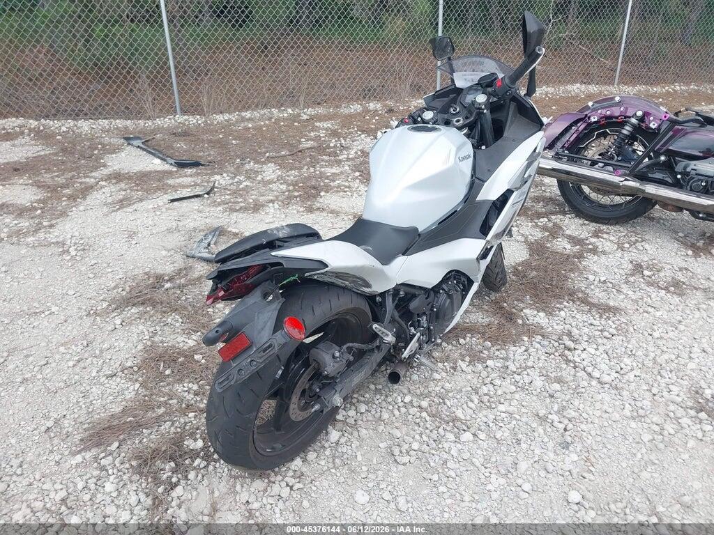 ML5EXGG19SDA70484 2025 KAWASAKI EX500 photo no. 4