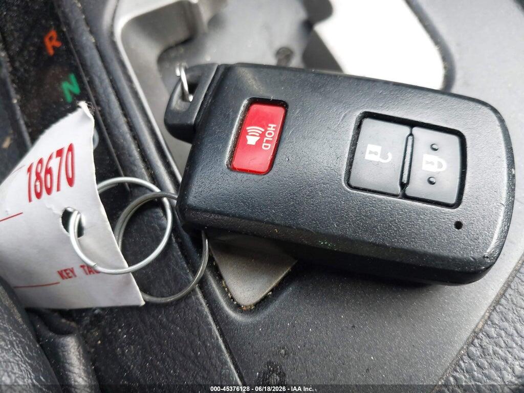 2T3RFREV1JW731869 2018 TOYOTA RAV4 photo no. 11