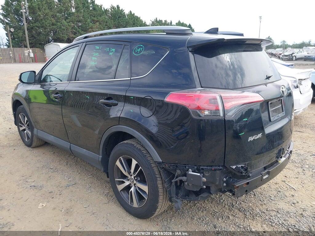 2T3RFREV1JW731869 2018 TOYOTA RAV4 photo no. 3