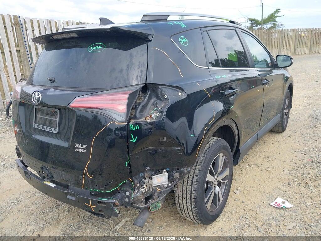 2T3RFREV1JW731869 2018 TOYOTA RAV4 photo no. 4