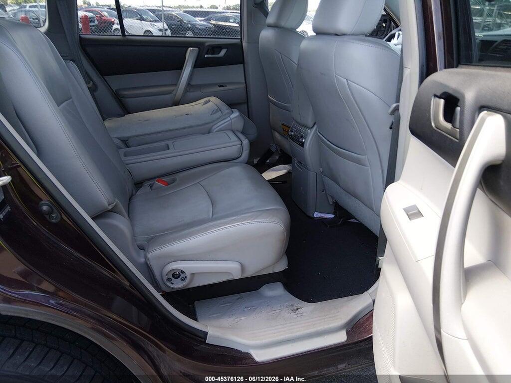 5TDBK3EH3BS045646 2011 TOYOTA HIGHLANDER photo no. 8