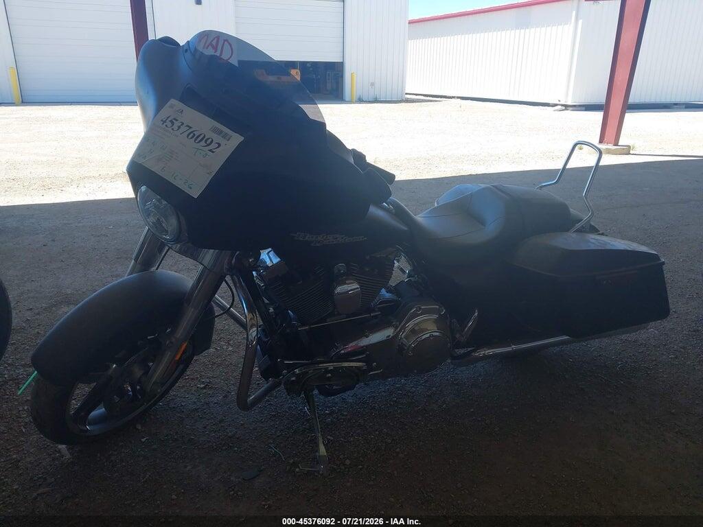 1HD1KBM38EB666404 2014 HARLEY-DAVIDSON FLHX photo no. 2
