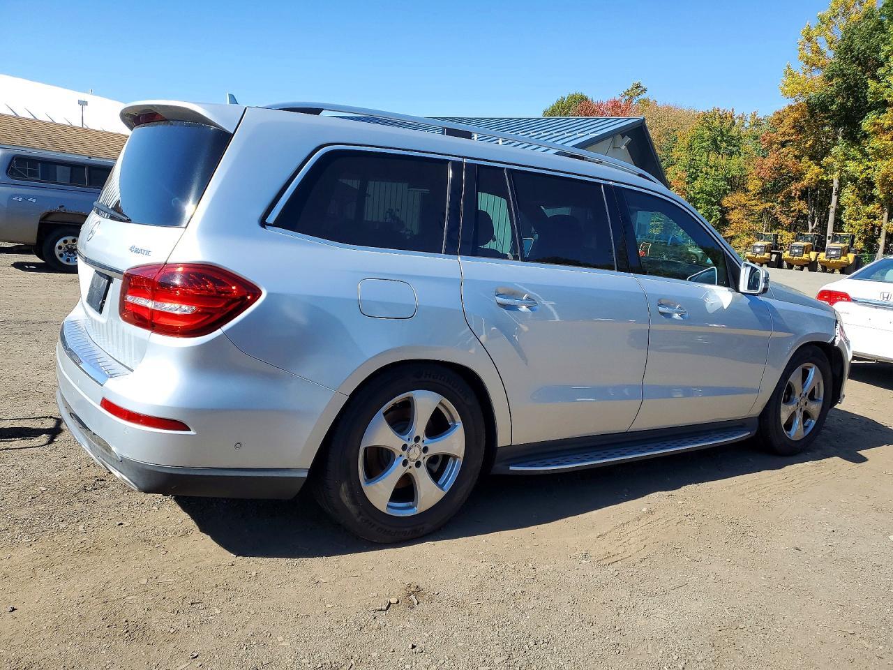 2017 MERCEDES-BENZ GLS 450 4MATIC — Фото 3 из 13