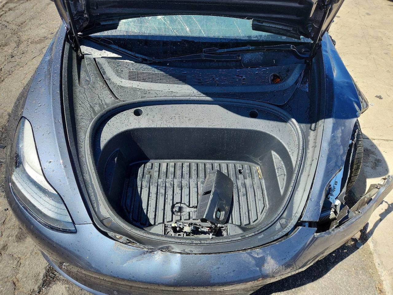 2022 TESLA MODEL 3 — Фото 11 из 13