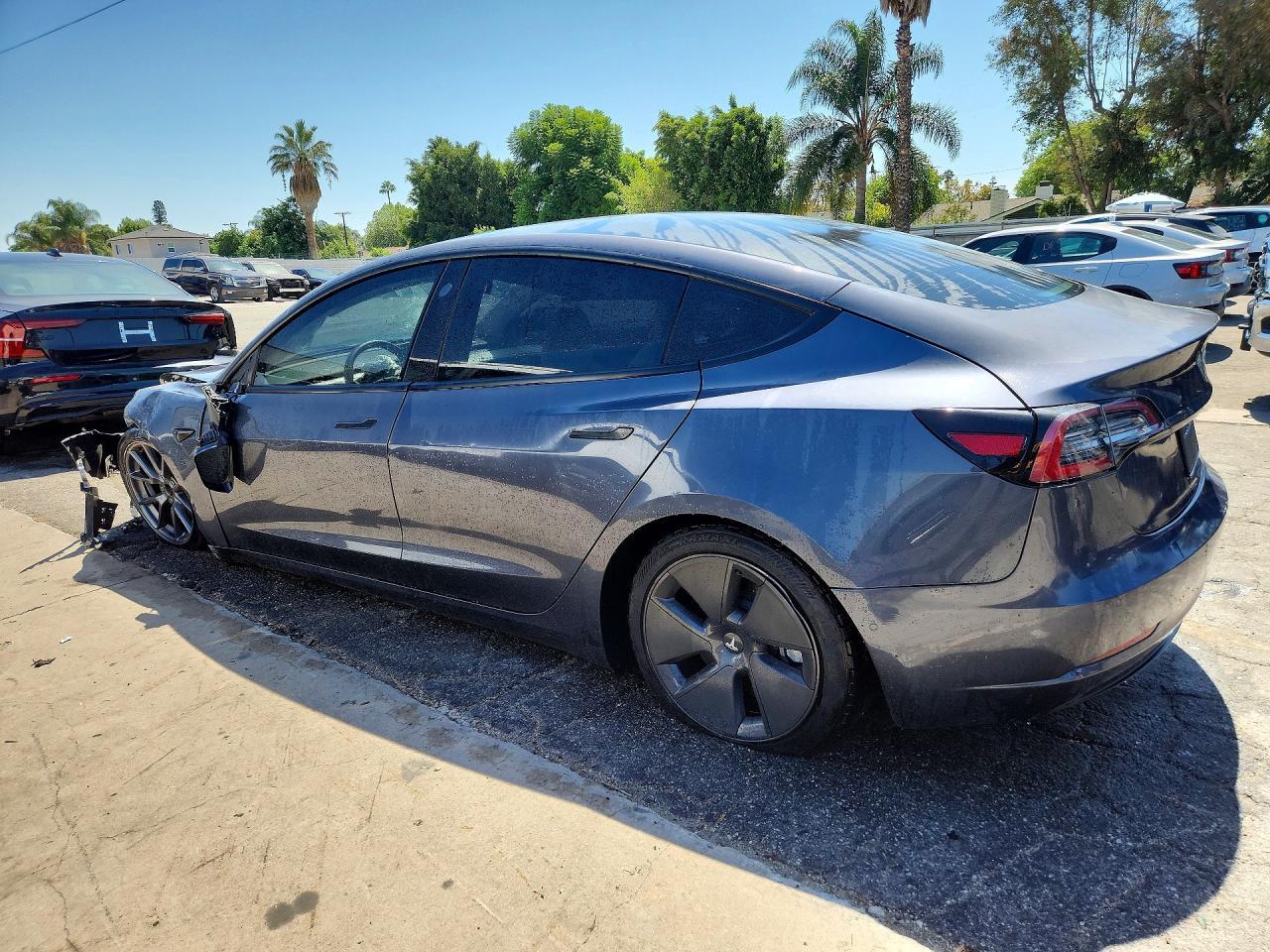 2022 TESLA MODEL 3 — Фото 2 из 13