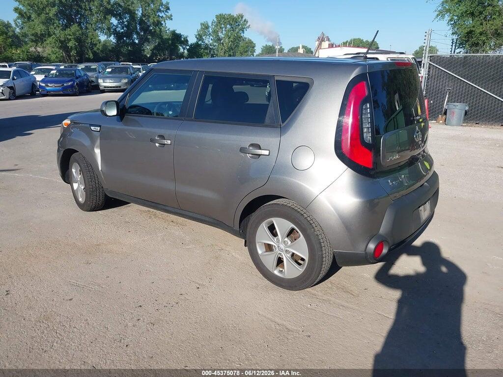 KNDJN2A22F7122747 2015 KIA SOUL photo no. 3