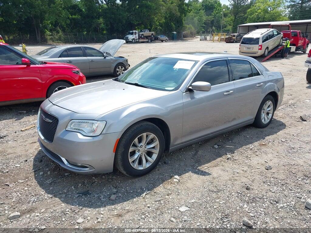 2C3CCAAG2GH230137 2016 CHRYSLER 300 photo no. 2