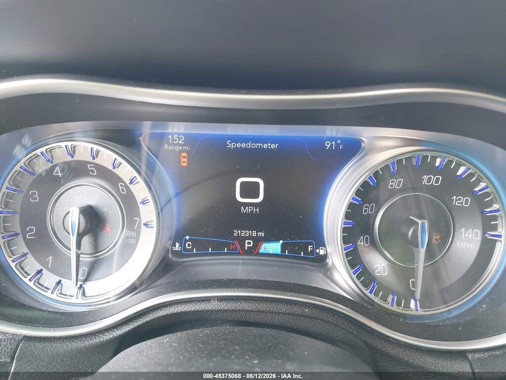 2C3CCAAG2GH230137 2016 CHRYSLER 300 photo no. 7