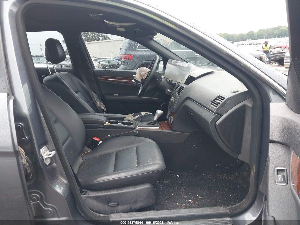 WDDGF8BB8BR175742 2011 MERCEDES-BENZ C 300 photo no. 5