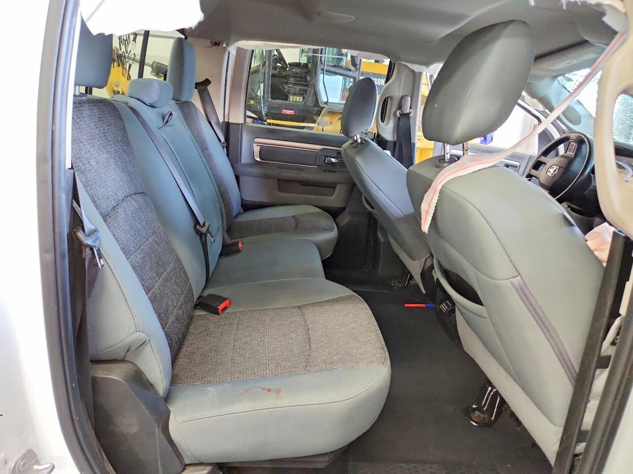 2018 RAM 1500 SLT — Фото 10 из 13