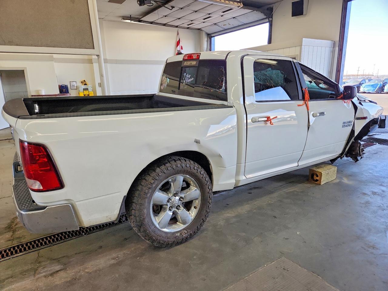 2018 RAM 1500 SLT — Фото 3 из 13