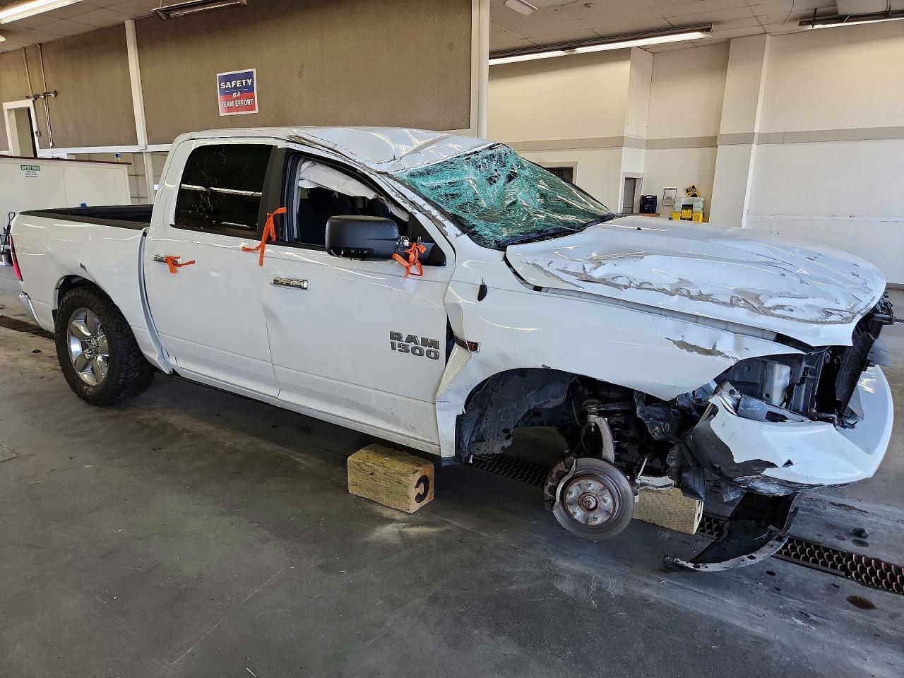 2018 RAM 1500 SLT — Фото 4 из 13