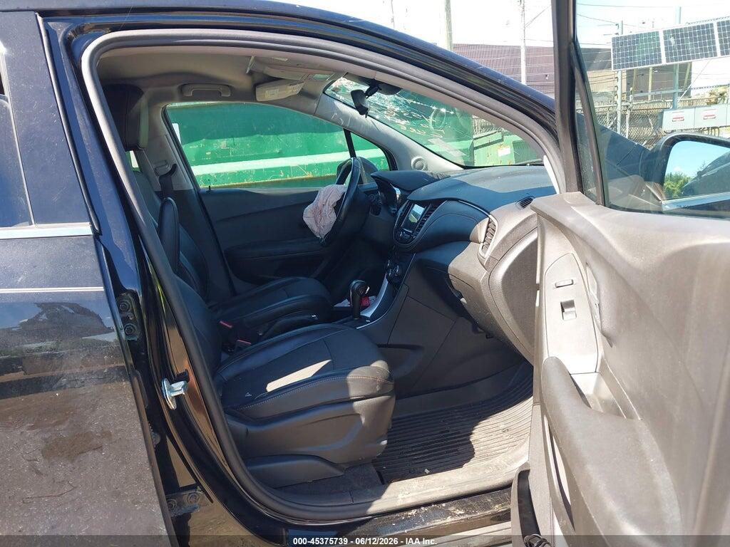 3GNCJLSB1KL289011 2019 CHEVROLET TRAX photo no. 5