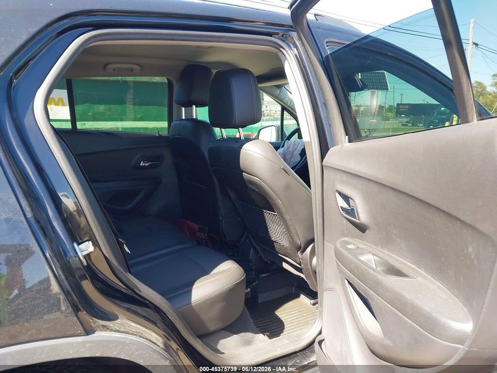 3GNCJLSB1KL289011 2019 CHEVROLET TRAX photo no. 8