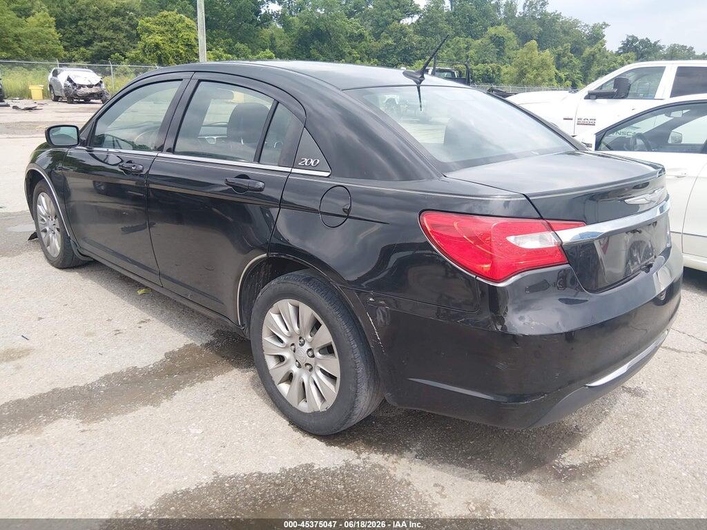 1C3CCBAB2EN205303 2014 CHRYSLER 200 photo no. 3